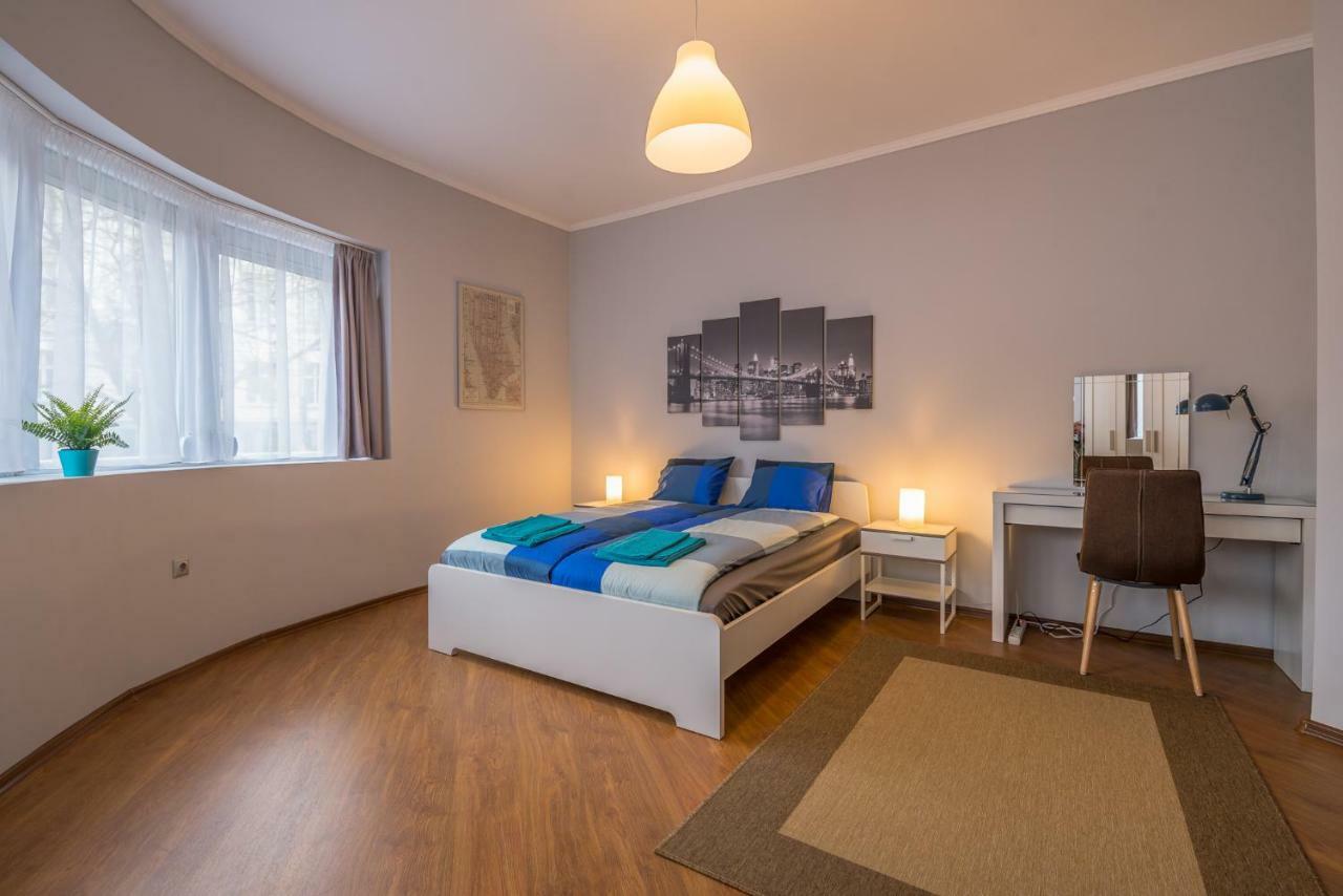 5Th Avenue Sofia Two Bedroom, Two Bathroom, Positano Street Suite By Flat Mаnager 外观 照片